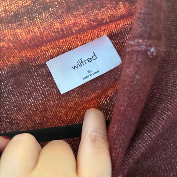 Wilfred Limited Edition Ashy Rose Pink Turtleneck Sweater - Picture 4 of 5